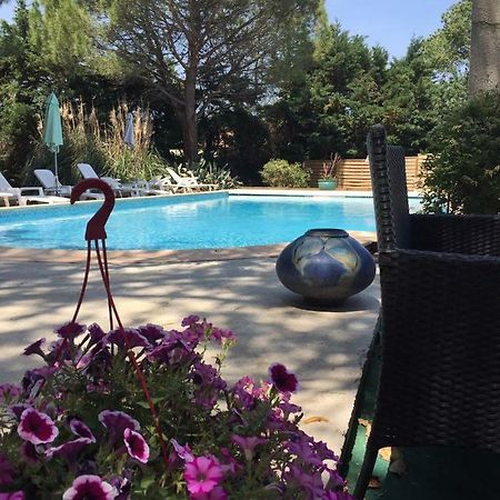 Hostellerie De La Source Arles Ngoại thất bức ảnh